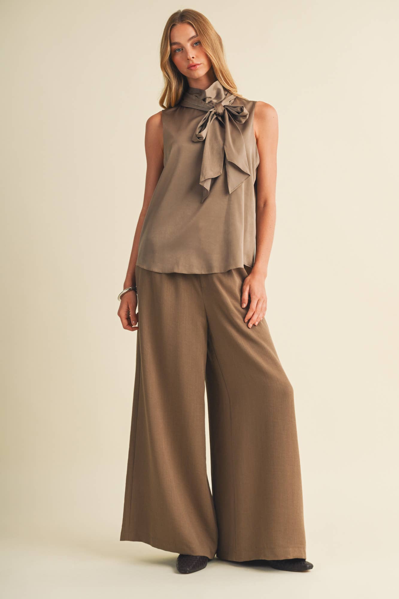 Mock-Neck Sleeveless Blouse with Bow
