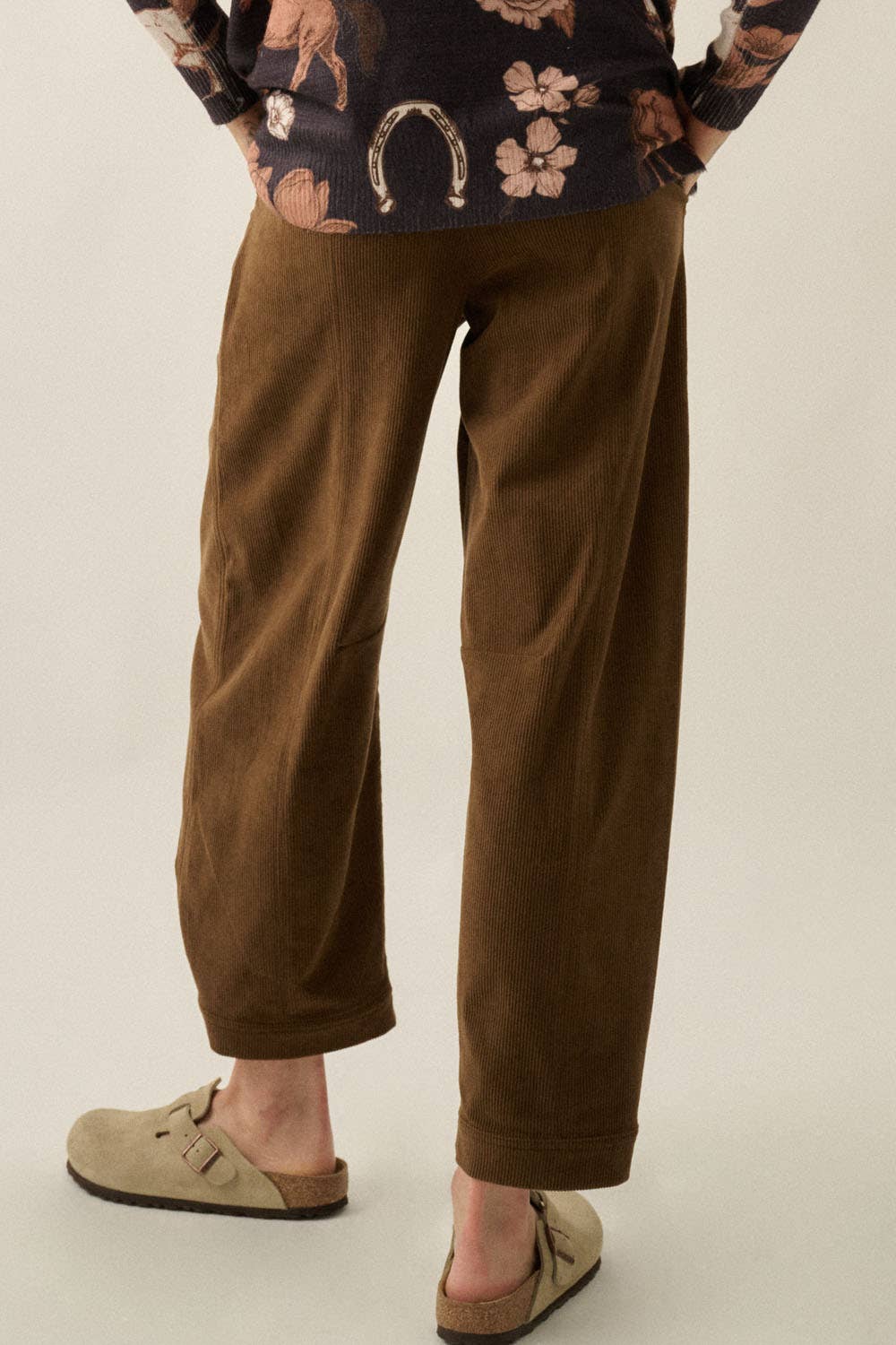 Solid Corduroy Pleated-Hem Pocket Barrel Pants