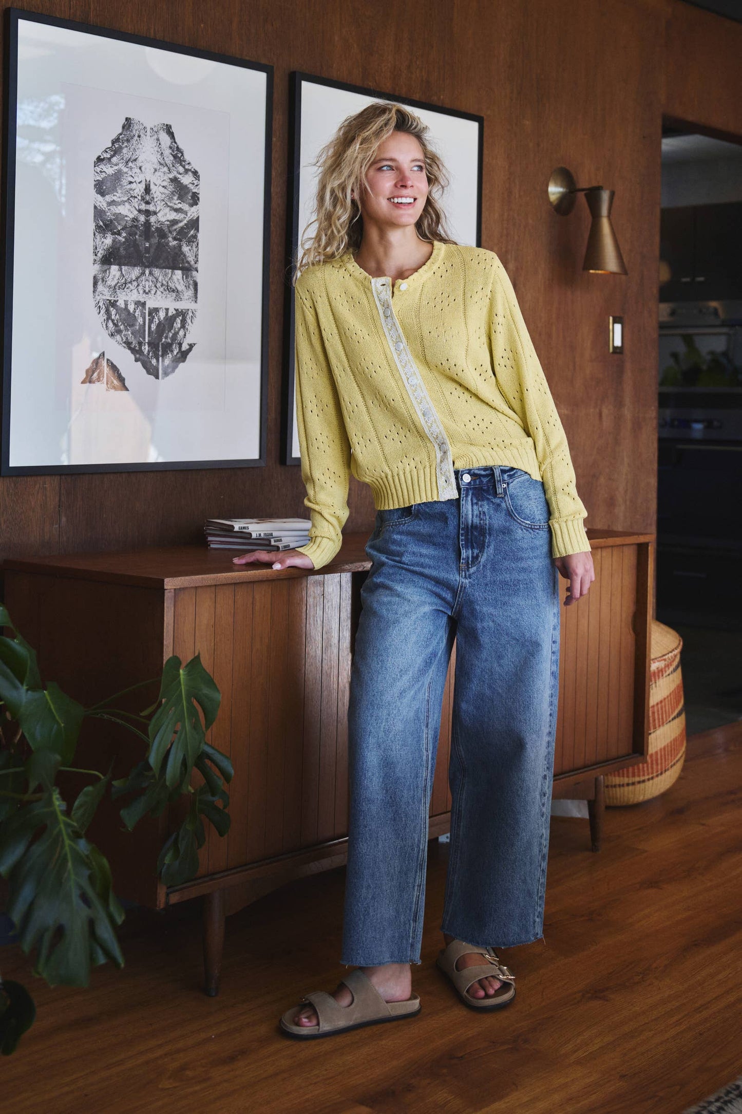Relaxed Wide Leg Denim Jeans