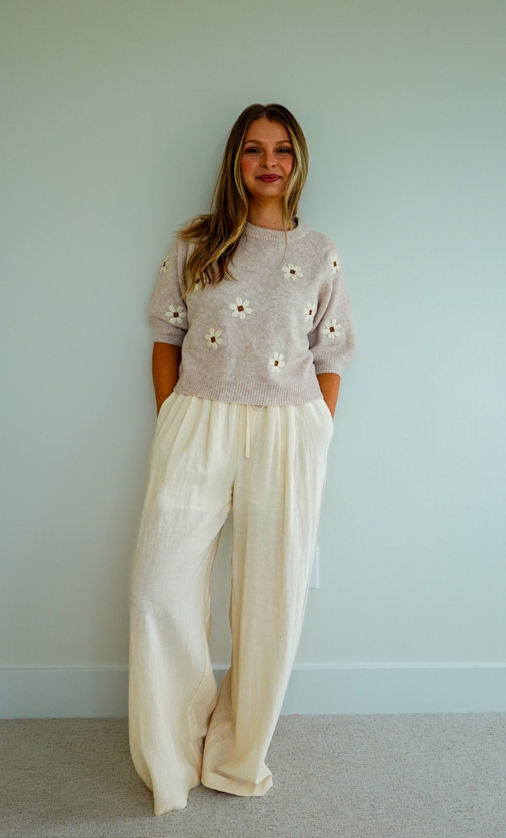 Short Sleeve Flower Sweater