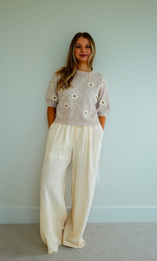 Short Sleeve Flower Sweater
