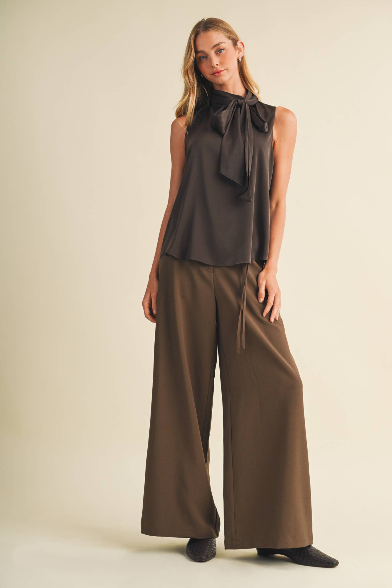 Mock-Neck Sleeveless Blouse with Bow