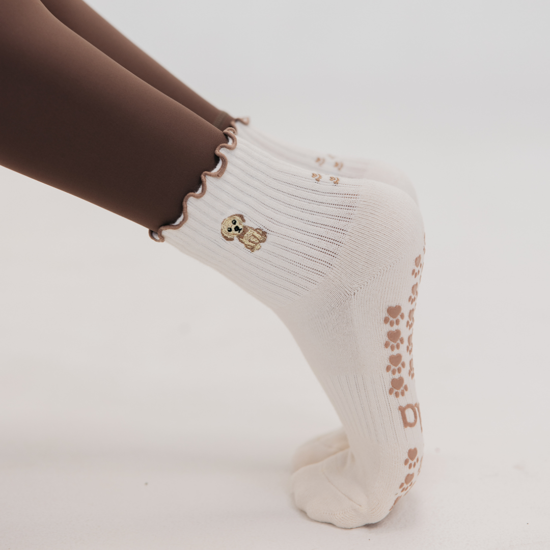 Almla Active - Golden Retriever Dog Pilates Grip Socks