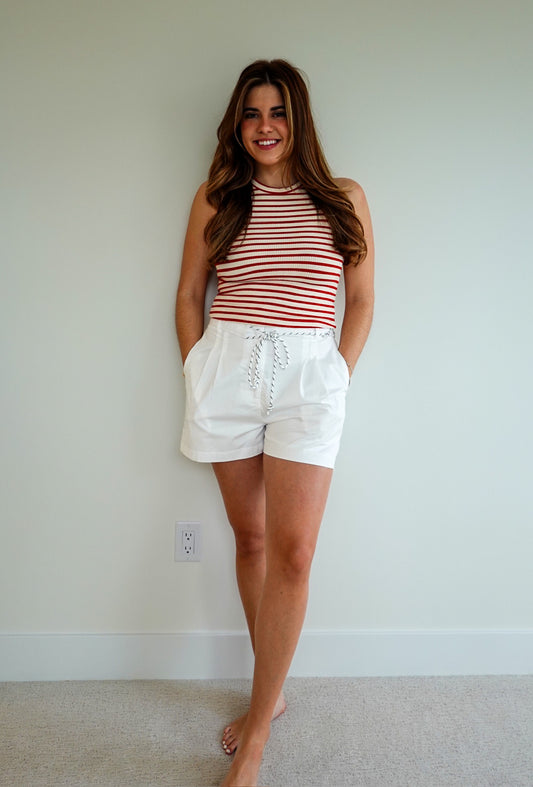 Rope Trim Belt Pleated Shorts