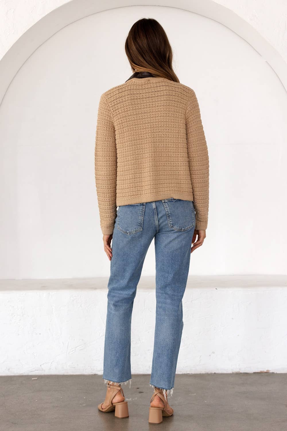 Detachable Collar Textured Knit Cardigan