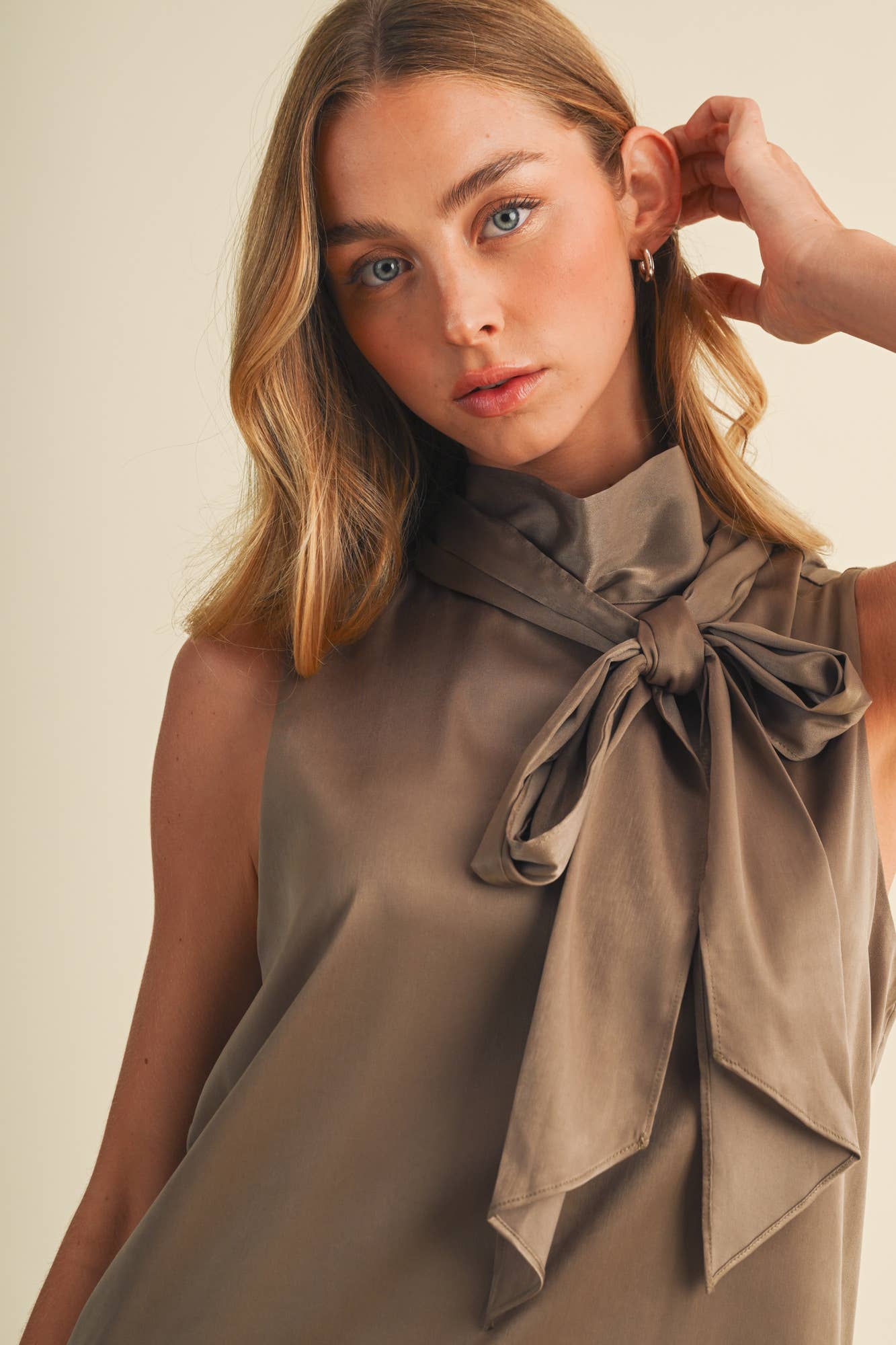 Mock-Neck Sleeveless Blouse with Bow