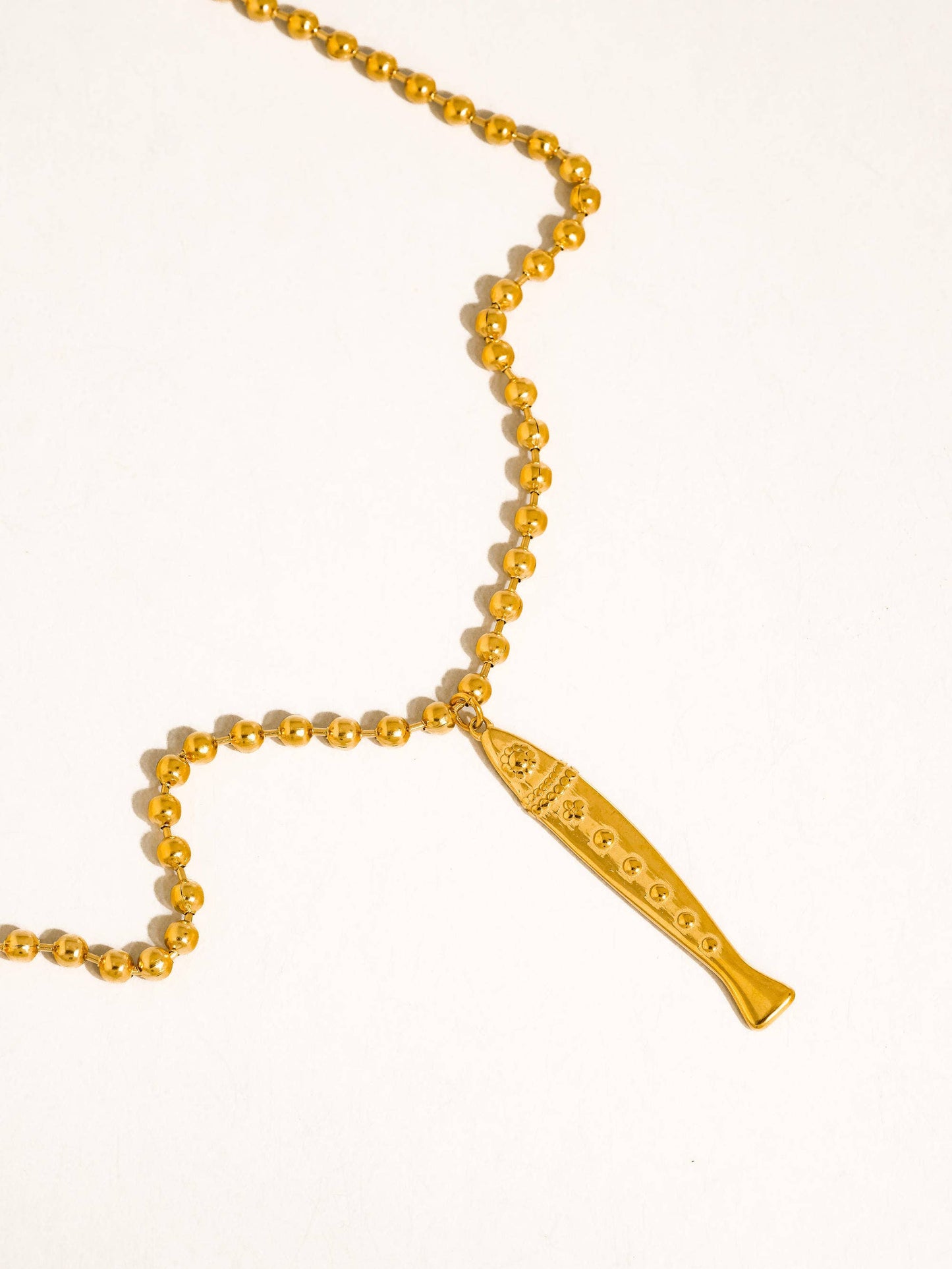 Bellisse 18K Gold Non-Tarnish Vintage Fish Necklace