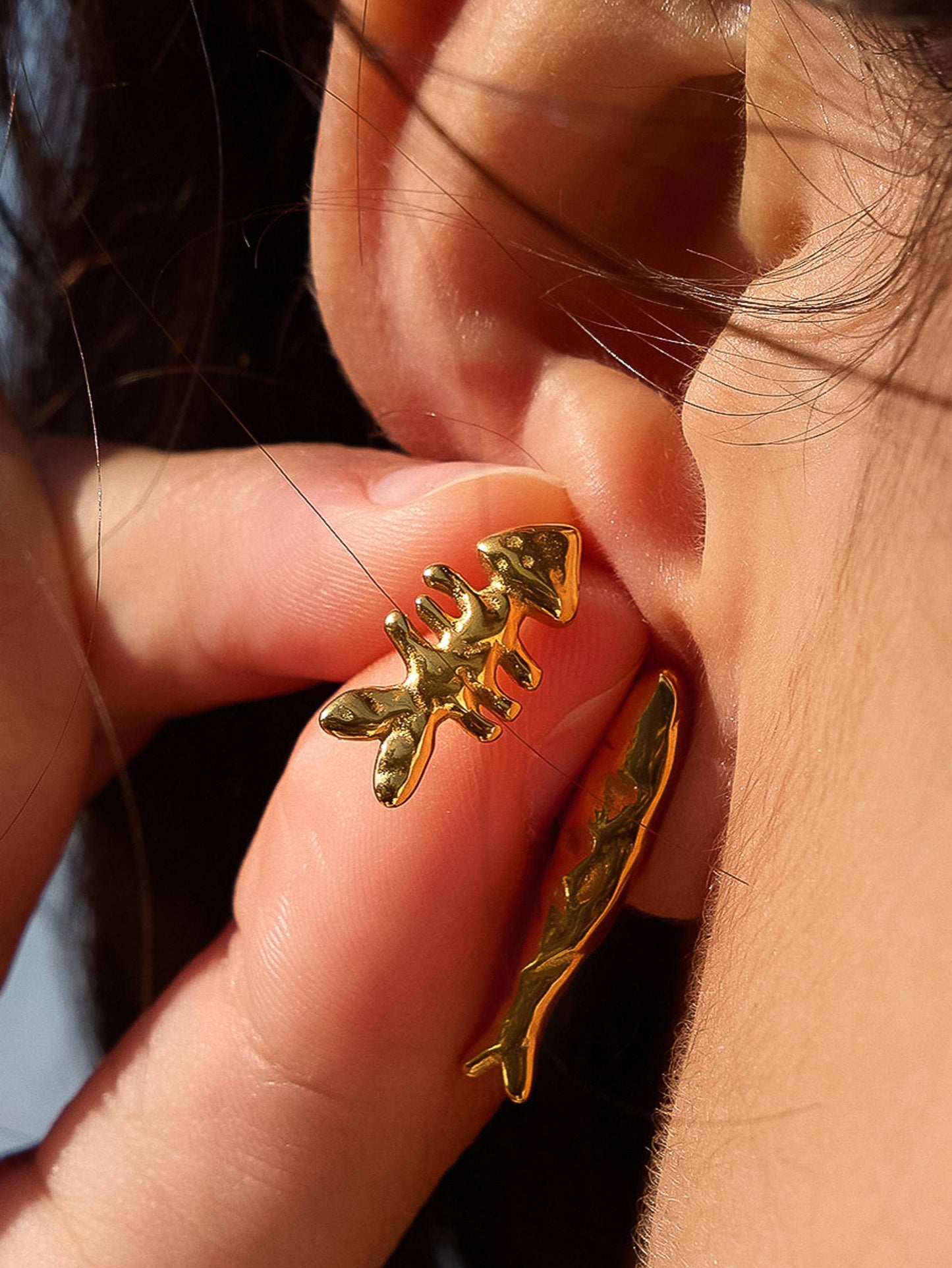 Flânerie by MAIQ - Selkie 18K Gold Non-Tarnish Mismatch Fish Stud Earrings