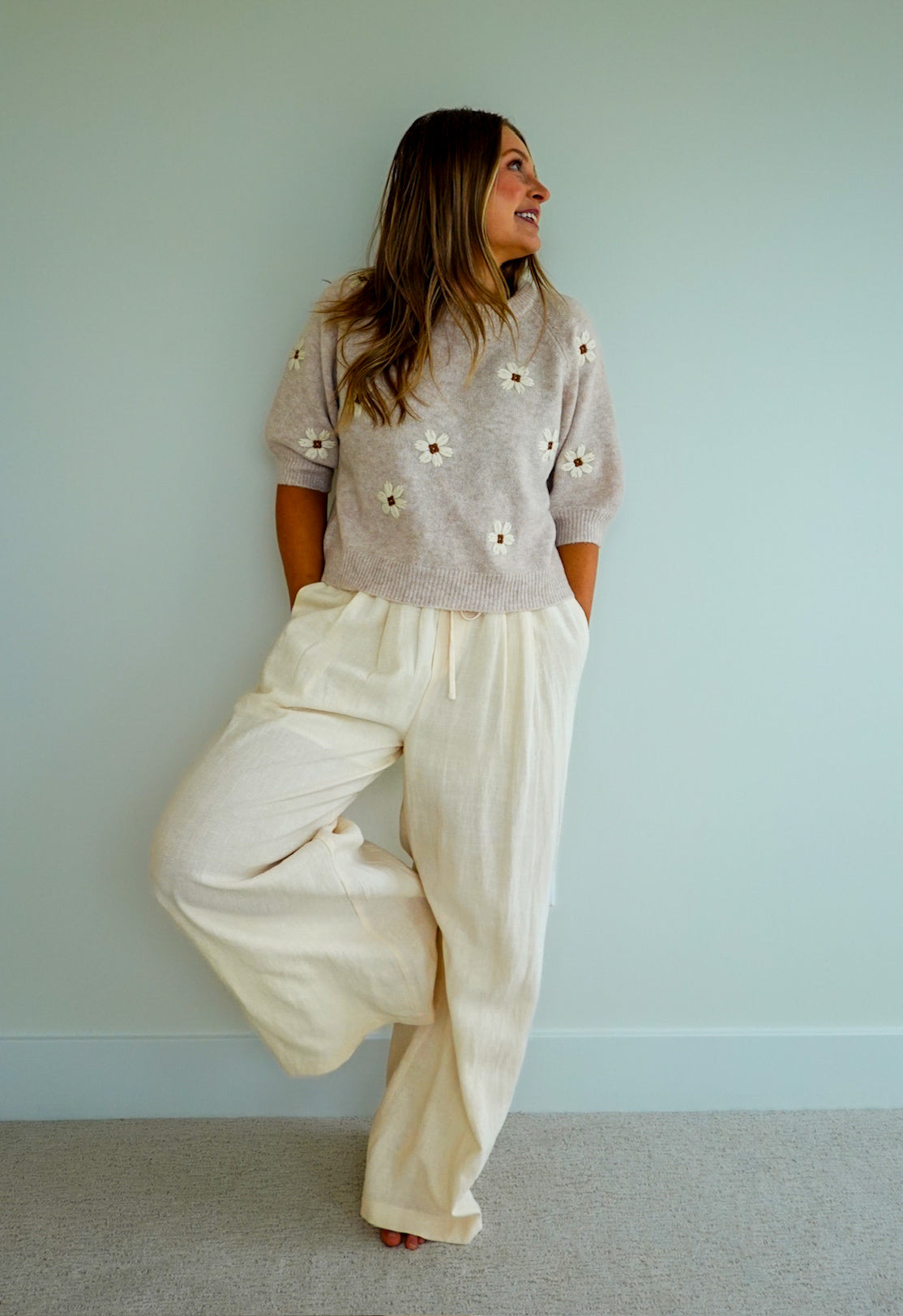 Short Sleeve Flower Sweater