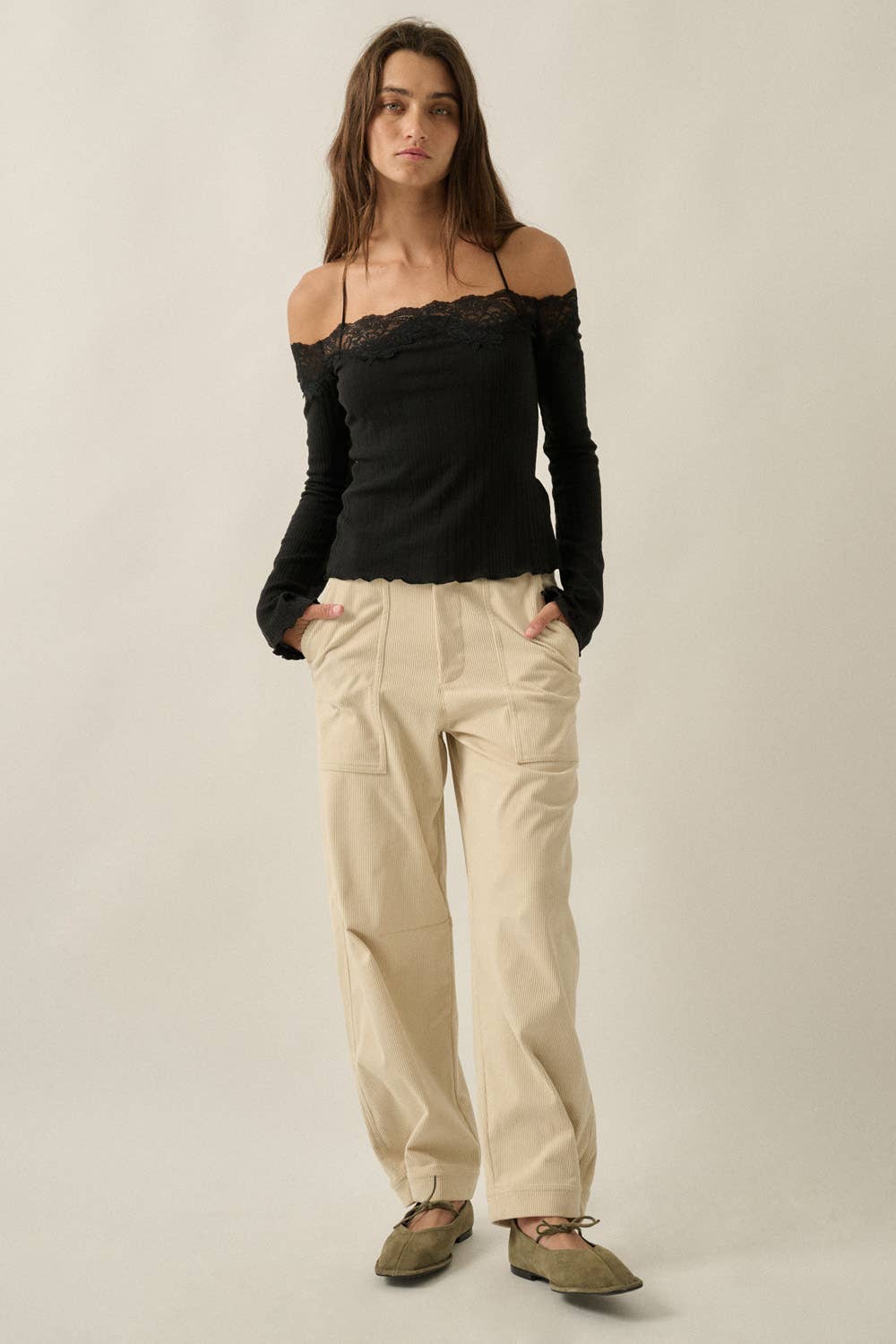 Solid Corduroy Pleated-Hem Pocket Barrel Pants