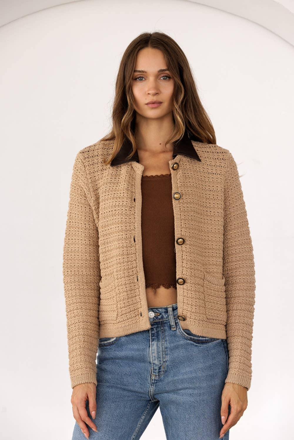 Detachable Collar Textured Knit Cardigan