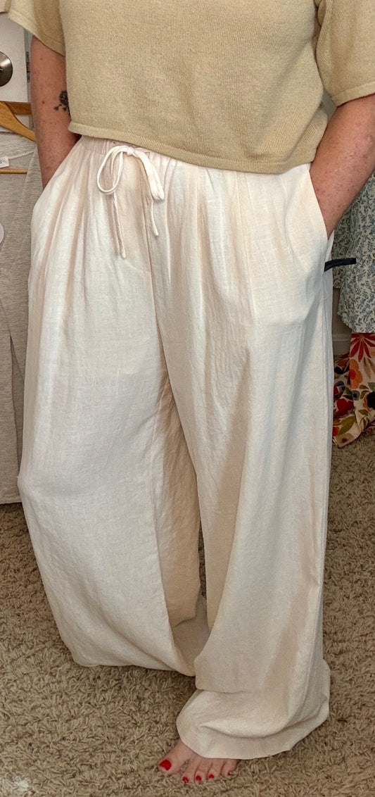 Waist Tuck Pleated Linen Pants