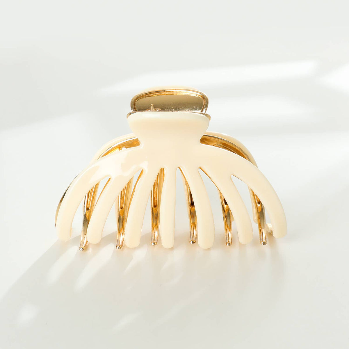 Adorro - Hailey Solid Gold Metal Octopus Claw Clip - Large