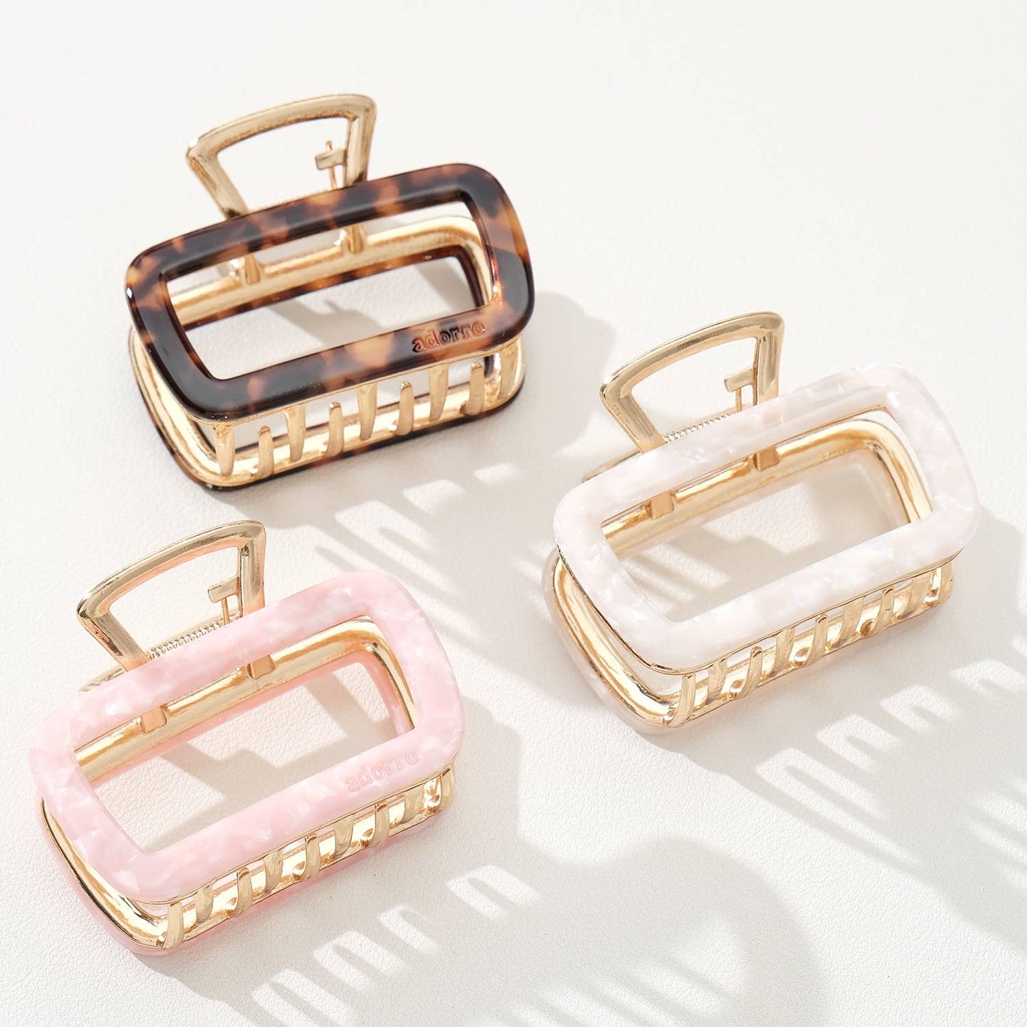 Harlow Medium Hollow Rectangle Metal Claw Clip
