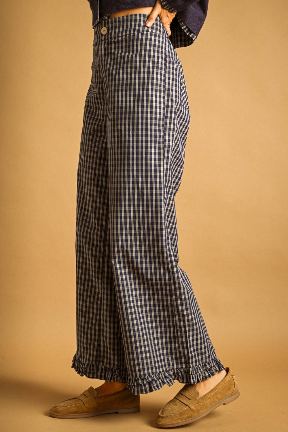 RUFFLE DETAIL WITH PLAID FABRIC PANTS
