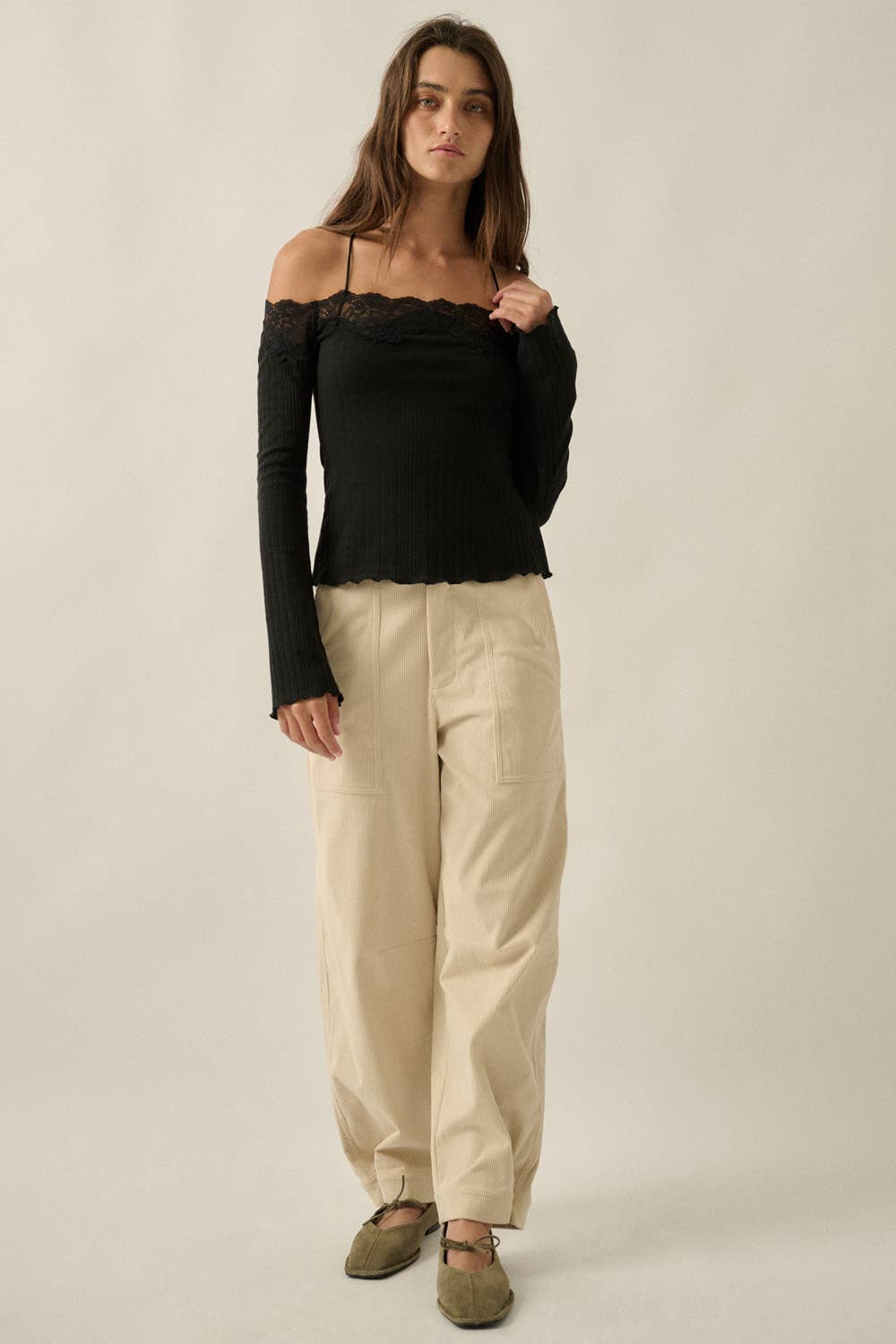 Solid Corduroy Pleated-Hem Pocket Barrel Pants